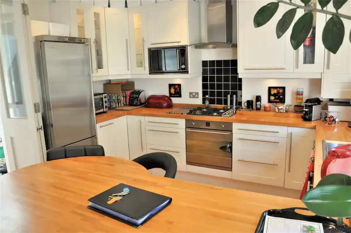 Sunny 2 Bedroom, 2 Bathroom Apartment With Roof Terrace Лондон Экстерьер фото